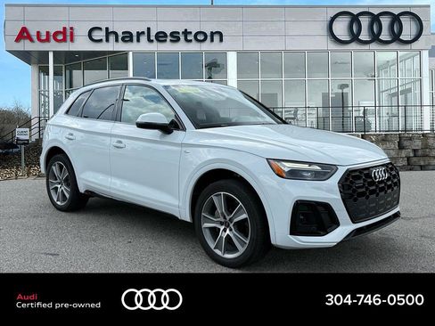Certified 2025 Audi Q5 2.0T Premium w/ Convenience Plus Package AWD/4WD image 1