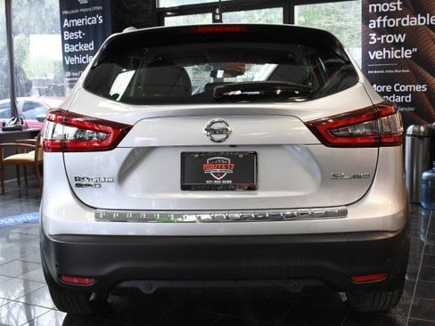 Used 2022 Nissan Rogue Sport SL AWD/4WD image 11