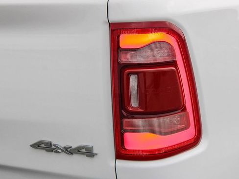 Used 2024 RAM 1500 Laramie AWD/4WD image 10