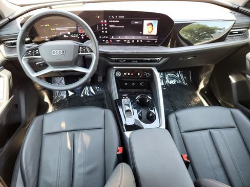 Used 2025 Audi Q5 Premium Plus w/ Premium Plus AWD/4WD image 24