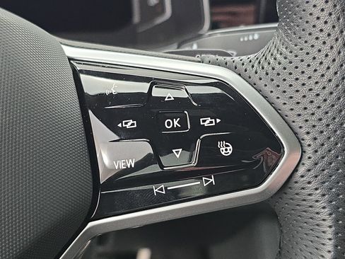 Certified 2025 Volkswagen Jetta GLI Autobahn w/ GLI Black Package image 17