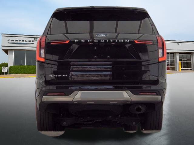 Used 2025 Ford Expedition Platinum w/ Driver's Package AWD/4WD image 7