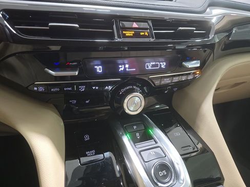 Used 2023 Acura MDX SH-AWD image 21