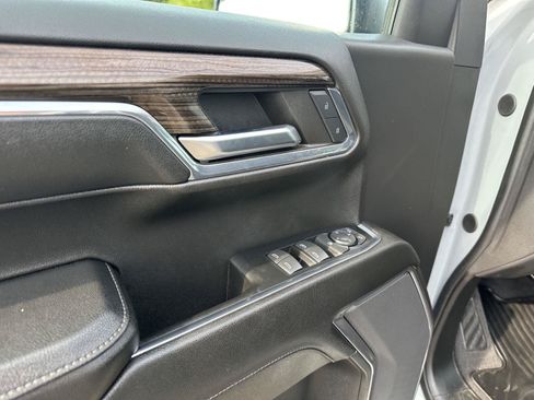 Used 2024 Chevrolet Silverado 1500 LT AWD/4WD image 15