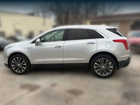 Used 2017 Cadillac XT5 Premium Luxury FWD image 4