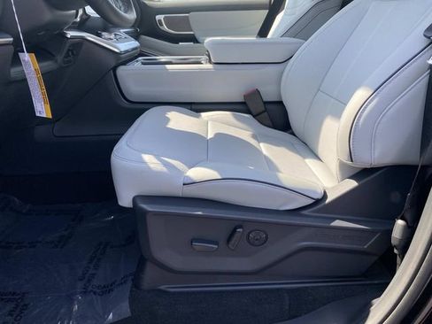 New 2026 Ford Expedition Platinum AWD/4WD image 14