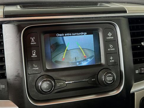 Used 2017 RAM 1500 Classic SLT image 6