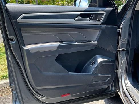 Used 2023 Volkswagen Atlas SEL Premium AWD/4WD image 18