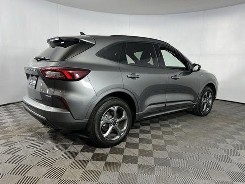 Used 2024 Ford Escape ST-Line image 10