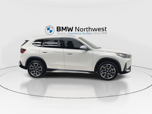 Used 2023 BMW X1 xDrive28i w/ Convenience Package AWD/4WD image 5