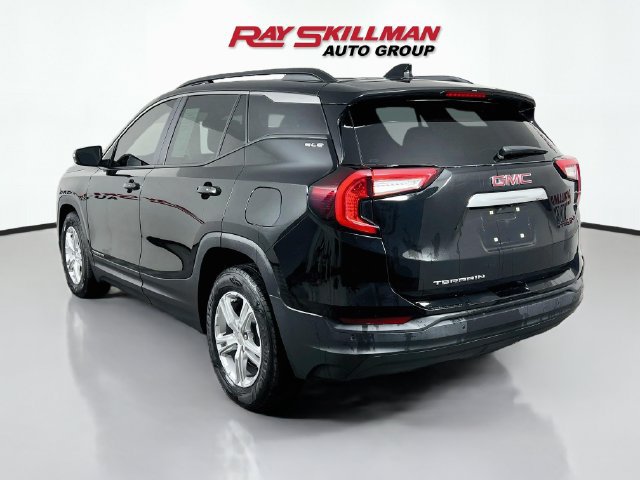 Used 2022 GMC Terrain SLE w/ Driver Convenience Package FWD image 5