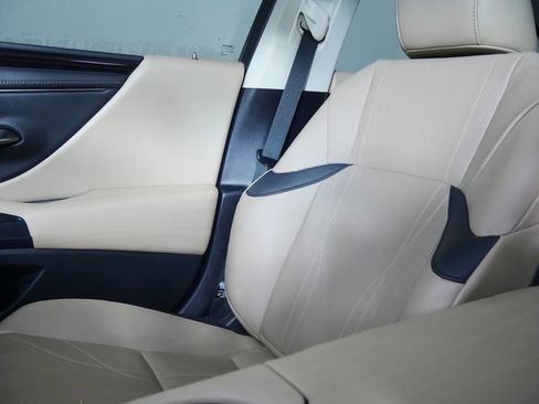 Used 2021 Lexus ES 350 Luxury image 27