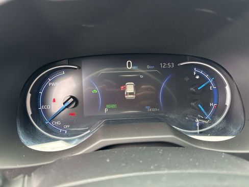 Used 2024 Toyota RAV4 LE image 27