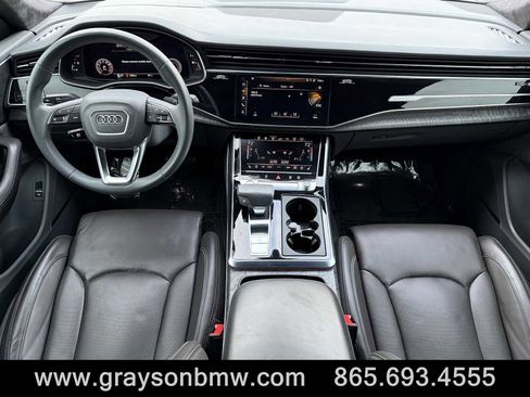 Used 2019 Audi Q8 Prestige image 16