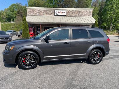 Used 2018 Dodge Journey SE w/ Blacktop Package