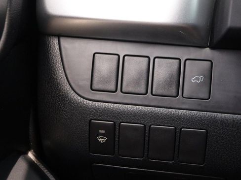 Used 2015 Toyota Highlander XLE AWD/4WD image 25