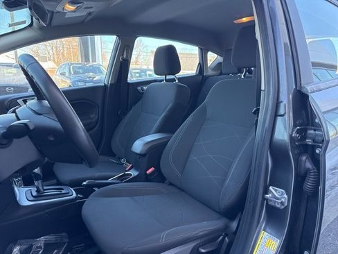 Used 2016 Ford Fiesta SE image 10