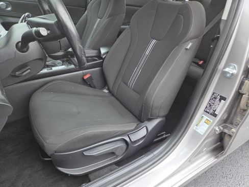 Used 2023 Hyundai Elantra SEL w/ Convenience Package FWD image 23