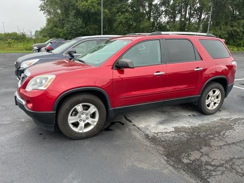 Used 2012 GMC Acadia SL w/ Preferred Package FWD image 2