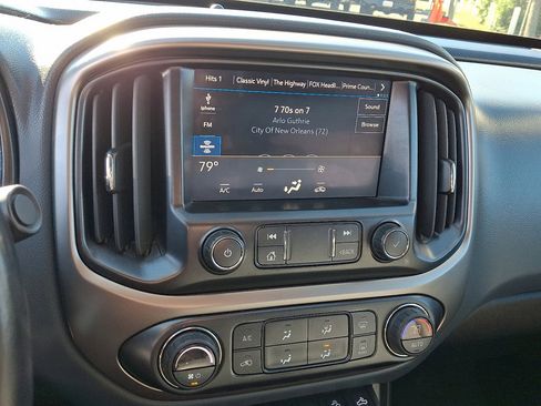 Used 2022 Chevrolet Colorado Z71 w/ Safety Package image 27