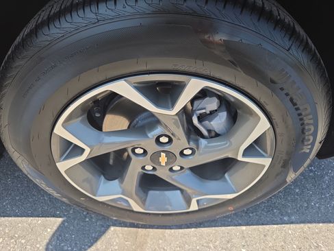 Used 2026 Chevrolet Trax LT FWD image 10