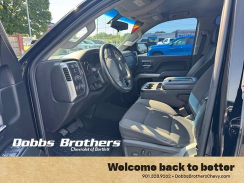 Used 2018 Chevrolet Silverado 1500 LT w/ All Star Edition AWD/4WD image 10