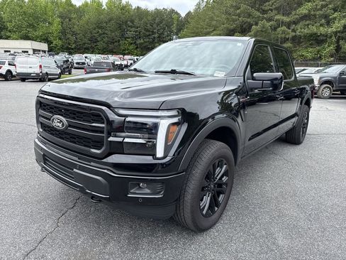Used 2025 Ford F150 Lariat w/ Equipment Group 502A High AWD/4WD image 3