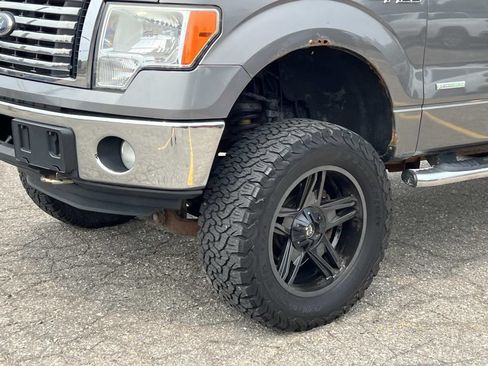 Used 2011 Ford F150 XLT w/ XLT Chrome Pkg AWD/4WD image 9