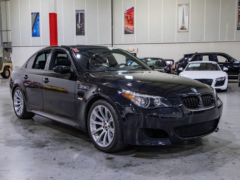 Used 2006 BMW M5 RWD image 8