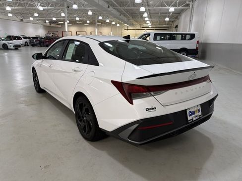 Used 2026 Hyundai Elantra Sport FWD image 6