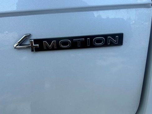 Used 2024 Volkswagen Tiguan SEL R-Line AWD/4WD image 23