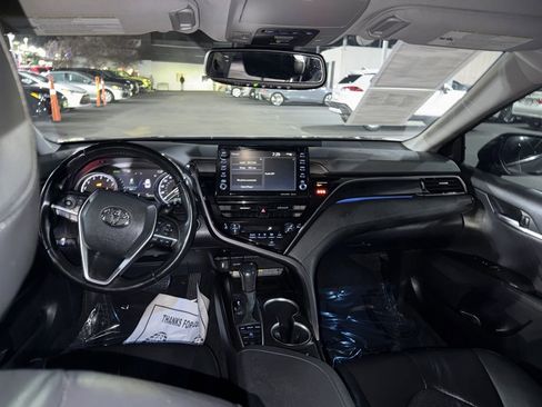 Used 2021 Toyota Camry XLE image 18