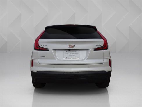 Certified 2024 Cadillac XT4 Luxury w/ Cold Weather Package image 4