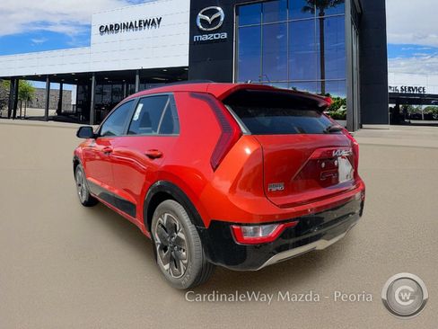 Used 2023 Kia Niro Wind FWD image 3