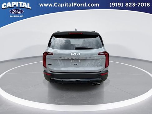 Used 2022 Kia Telluride EX w/ EX Premium Package AWD/4WD image 7