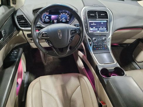 Used 2016 Lincoln MKX Reserve w/ Driver Assistance Package AWD/4WD image 22