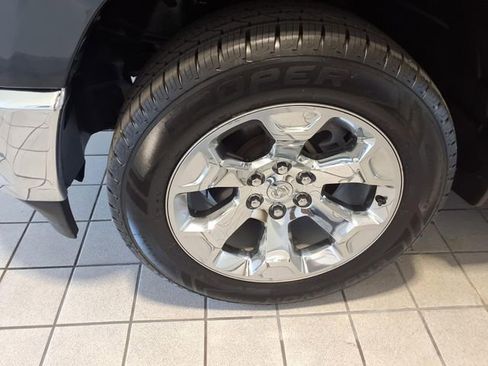 Used 2021 RAM 1500 Big Horn AWD/4WD image 5