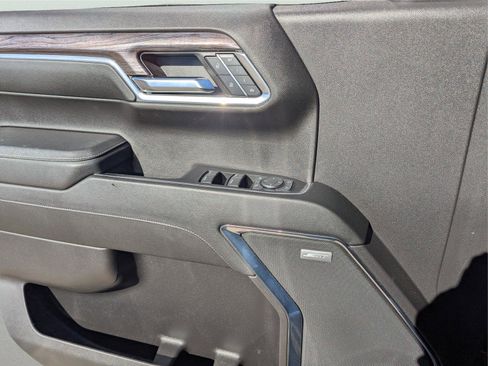 Used 2023 Chevrolet Silverado 1500 LTZ image 18