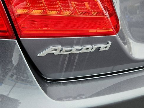 Used 2015 Honda Accord EX-L image 32