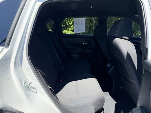 Used 2023 Honda HR-V Sport image 12