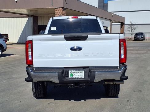 New 2026 Ford F350 XLT w/ FX4 Off-Road Package image 12