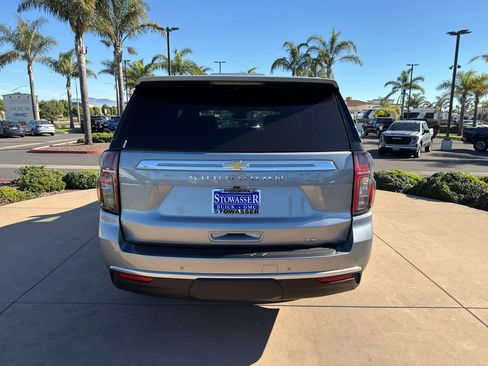 Used 2024 Chevrolet Suburban LT image 4
