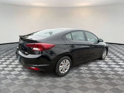 Used 2019 Hyundai Elantra SE FWD image 7