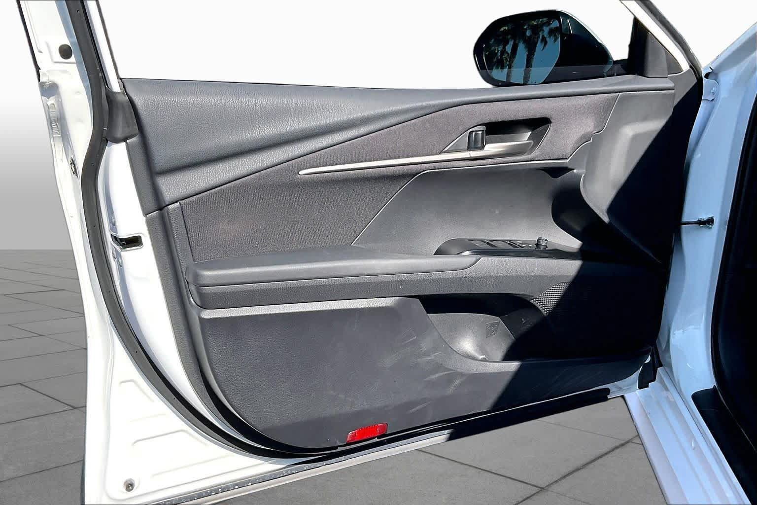 Used 2025 Toyota Camry LE FWD image 21