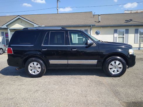 Used 2008 Lincoln Navigator 4WD image 4
