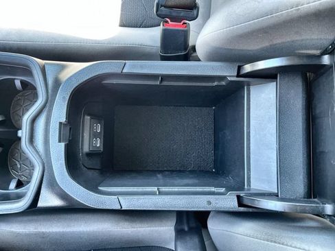 Used 2024 Toyota RAV4 XLE FWD image 23