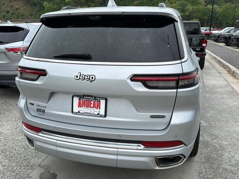 Used 2021 Jeep Grand Cherokee L Overland w/ Luxury Tech Group IV AWD/4WD image 4