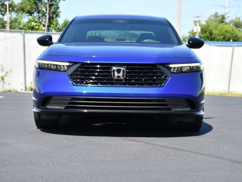 Used 2024 Honda Accord Sport image 2