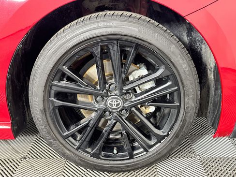 Used 2025 Toyota Camry SE image 31