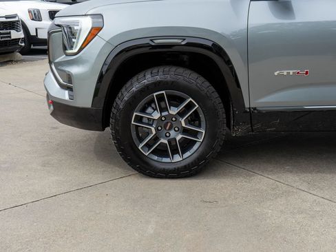 New 2026 GMC Terrain AT4 w/ Convenience Package III AWD/4WD image 28